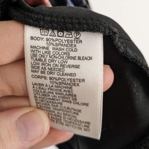 Ecoté Urban Outfitters Dark Floral Velvet Mini Skirt - Picture 2 of 5